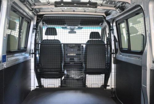 VANSafe-Trenngitter-1-Sitzreihe-02
