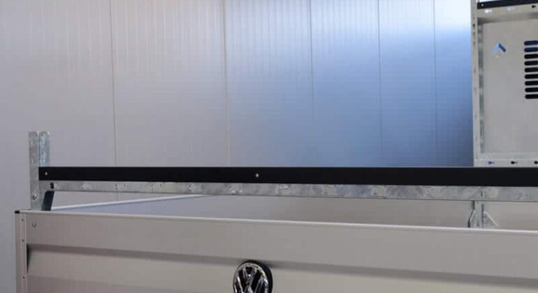 pritschenfahrzeug-lastentraeger-flach