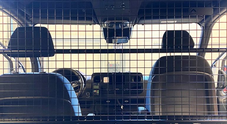 VANSysteme-Rueckhaltetraeger-fuer-Trenngitter